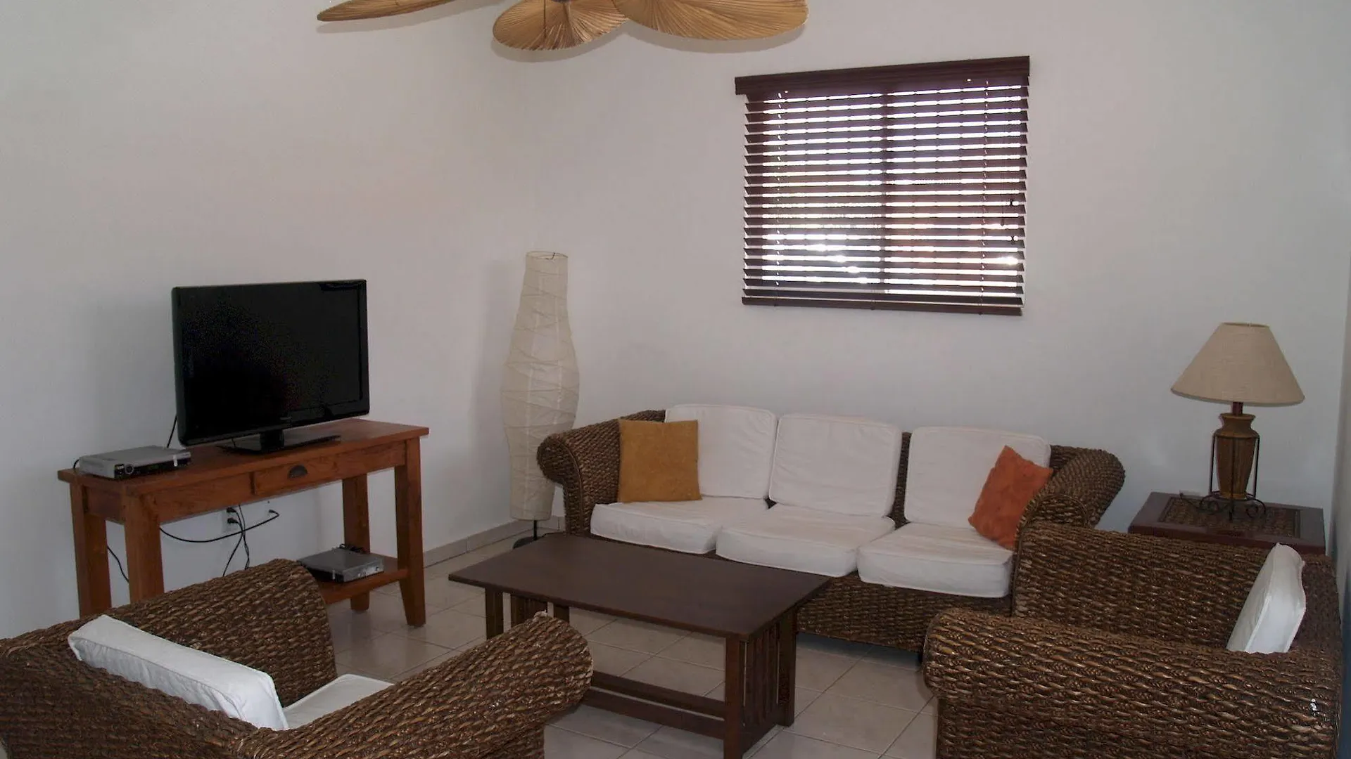 Tuk Tropical Boutique Resort Jan Thiel Hotel